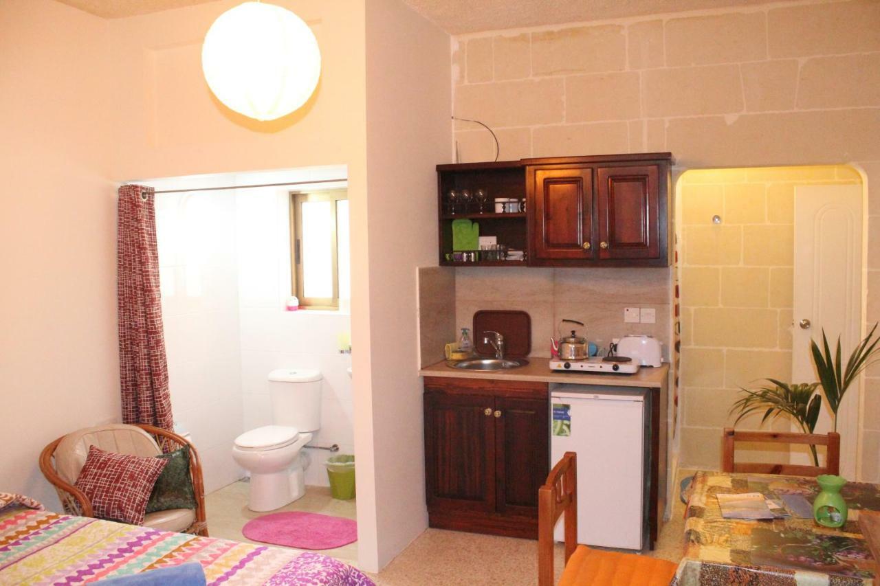 Avalon Seaside B&B - Gozo Bellevue Homes Xlendi Esterno foto